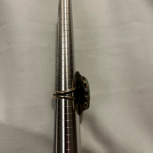 large turquoise sterling silver ring Native American made & signed 7.5 - Picture 3 of 8